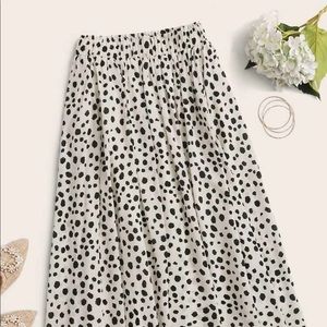 WHITE DALMATION PRINT SKIRT